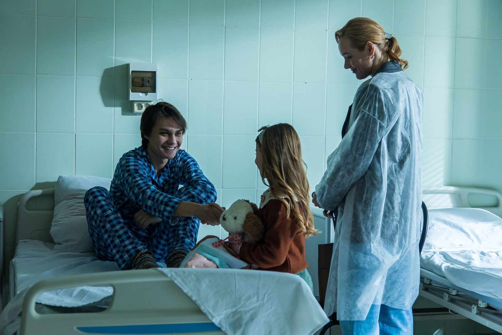 Содержание серий и сюжет сериала «Мяч» (2026), чем закончится, актеры и роли